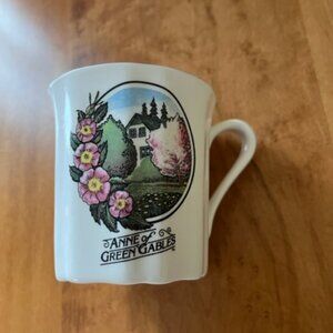 Anne of Green Gables Avonlea Traditions Fine Bone China Gold Rim Handle Mug